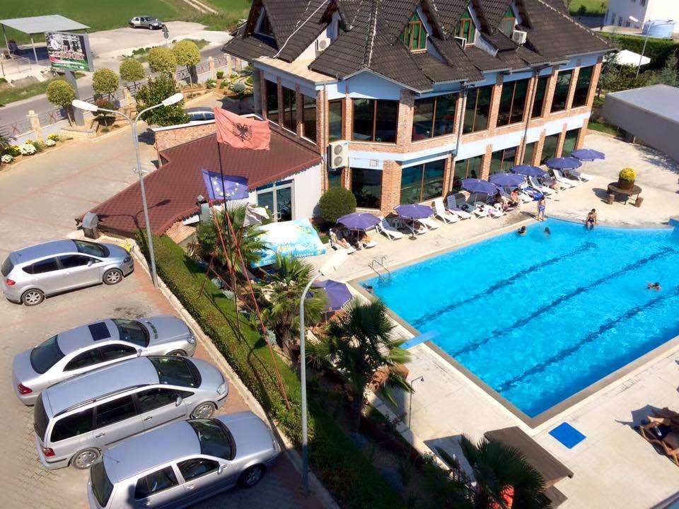 Hotel Vila Aeroport Rinas Facilities photo